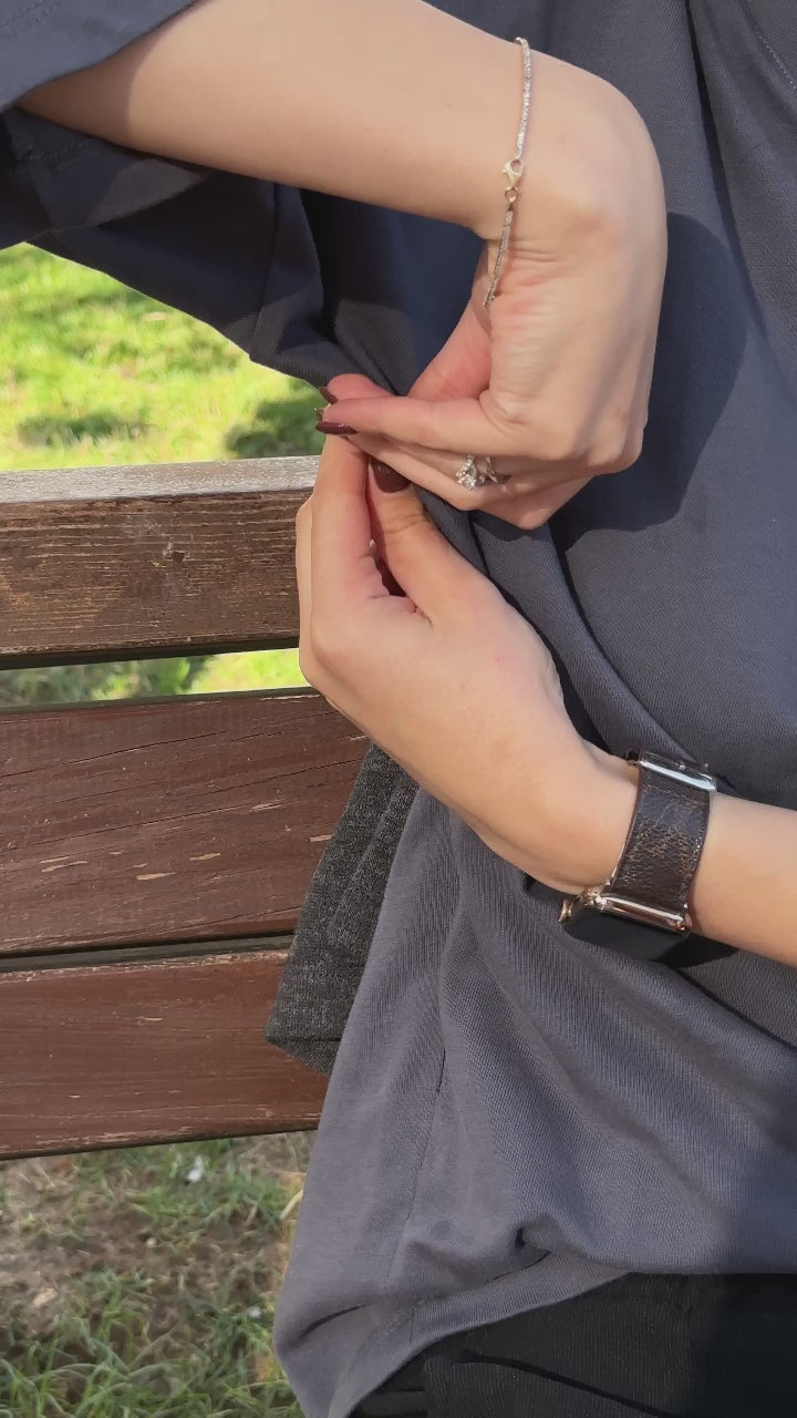 חולצת הנקה עם ריצ׳רצ׳ים נסתרים בשני הצדדים בגזרת אוברסייז| אפור