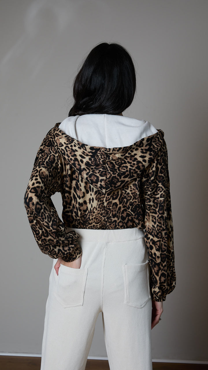 קפוצ׳ון הנקה מנומר עם ריצ׳רצ׳ים משני הצדדים ״רומי״ | מנומר